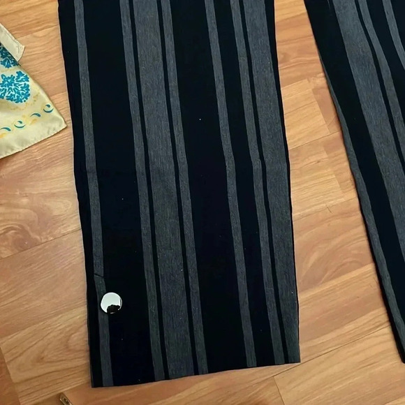 Attyre Striped Pull On Pants Size 10 - Picture 2 of 4